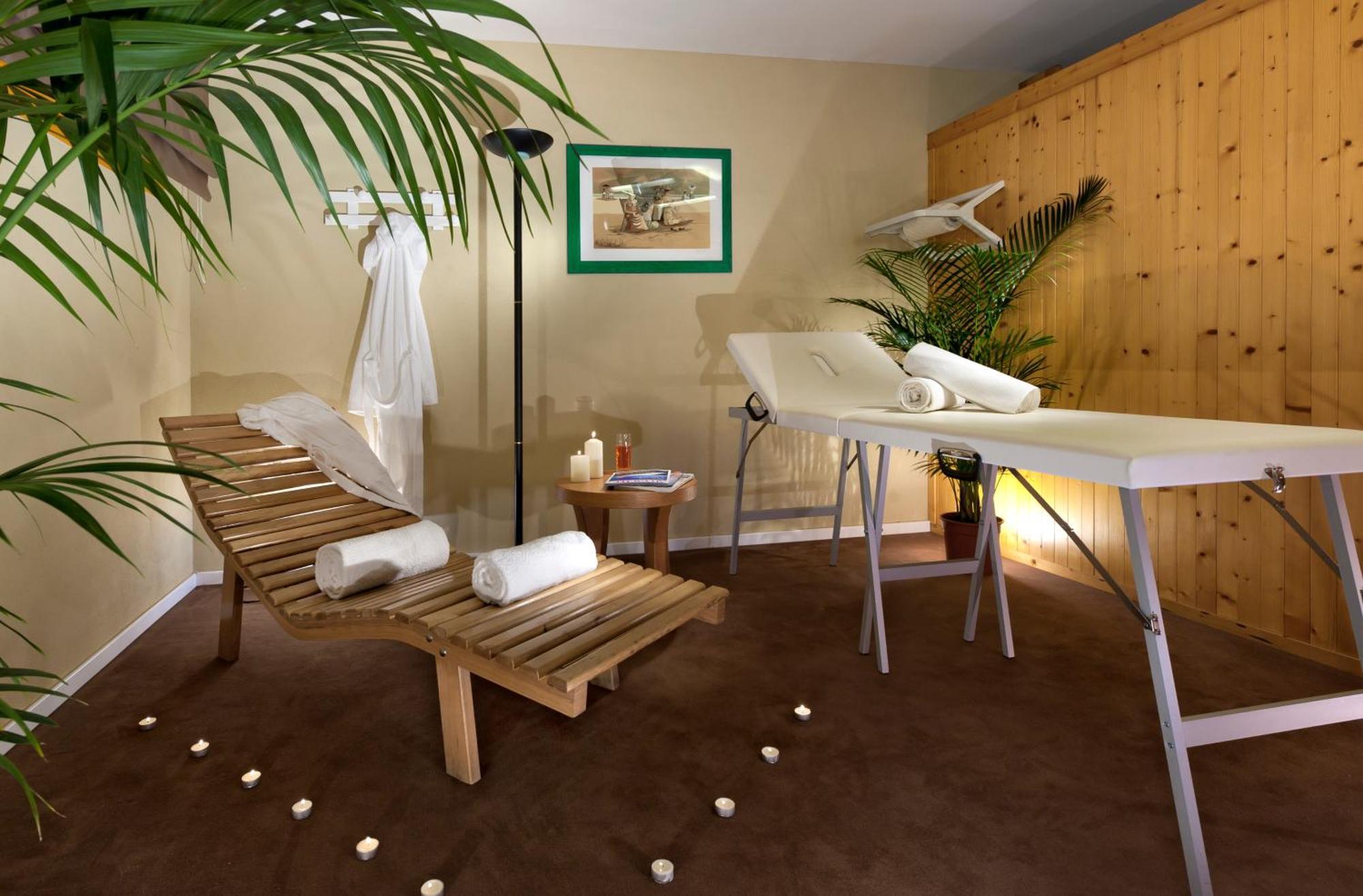 Hotel Paris Resort เบลลาเรีย-อีเจอา มารีนา ภายนอก รูปภาพ