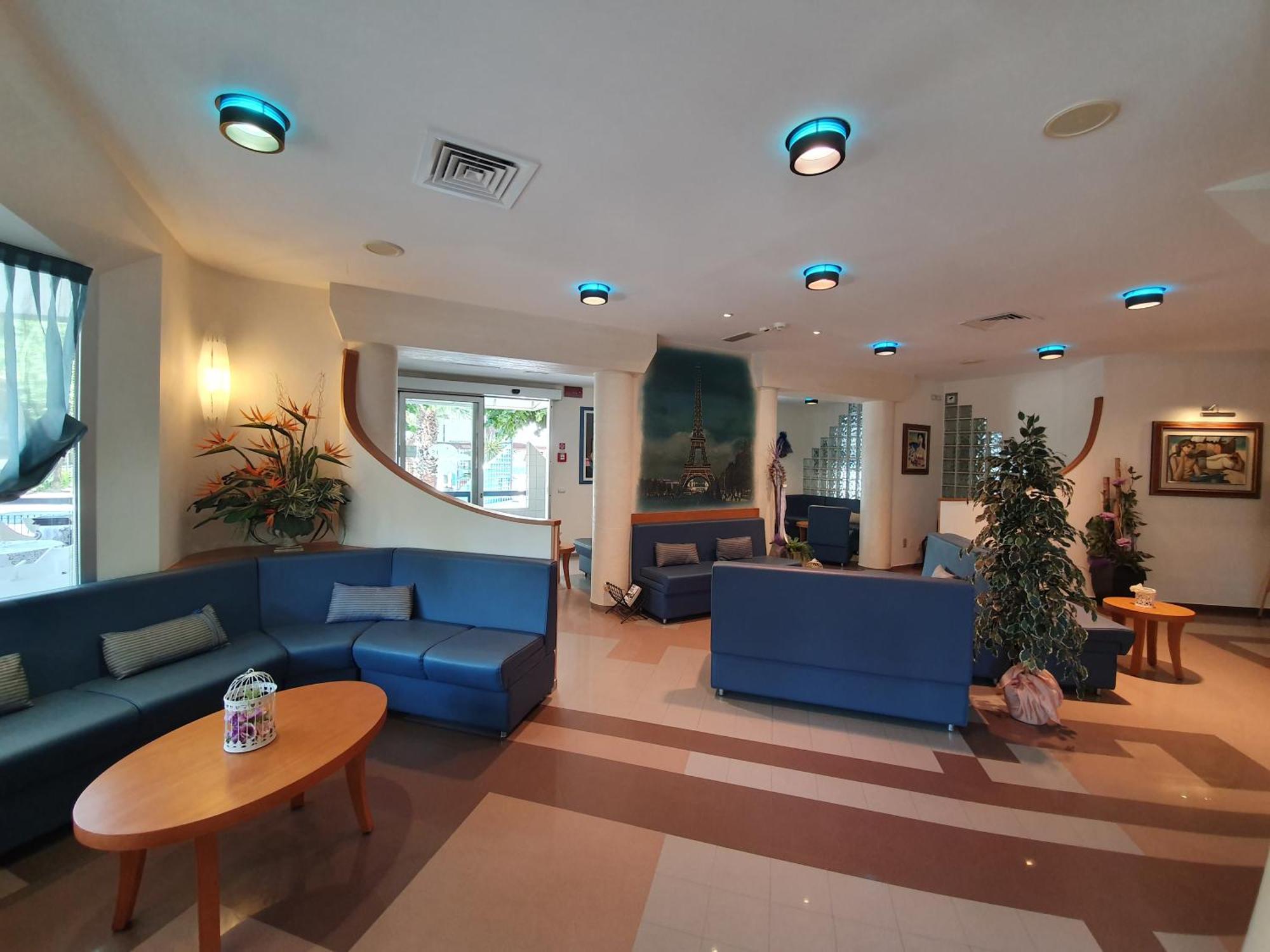 Hotel Paris Resort เบลลาเรีย-อีเจอา มารีนา ภายนอก รูปภาพ